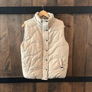 Little Bipsy Cream Colored Quilted Puffer Vest Women’s Size M